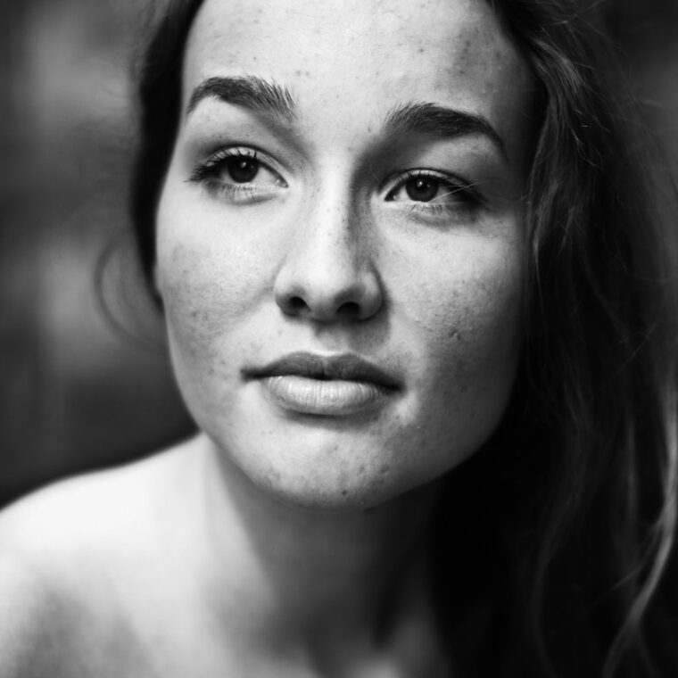 grayscale close-up photography of topless woman